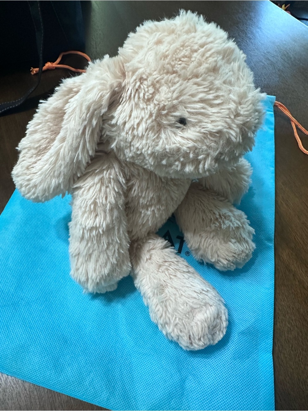 Jellycat Smudge Rabbit
Bunny 15" Plush Stuffed Animal
Light Beige